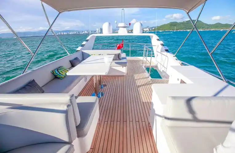 派对游艇，适合生日派对